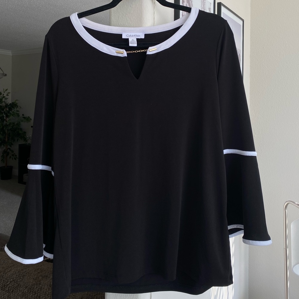 Calvin Klein Top – Size M